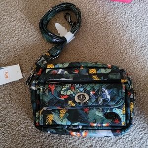 Lug Switch Crossbody